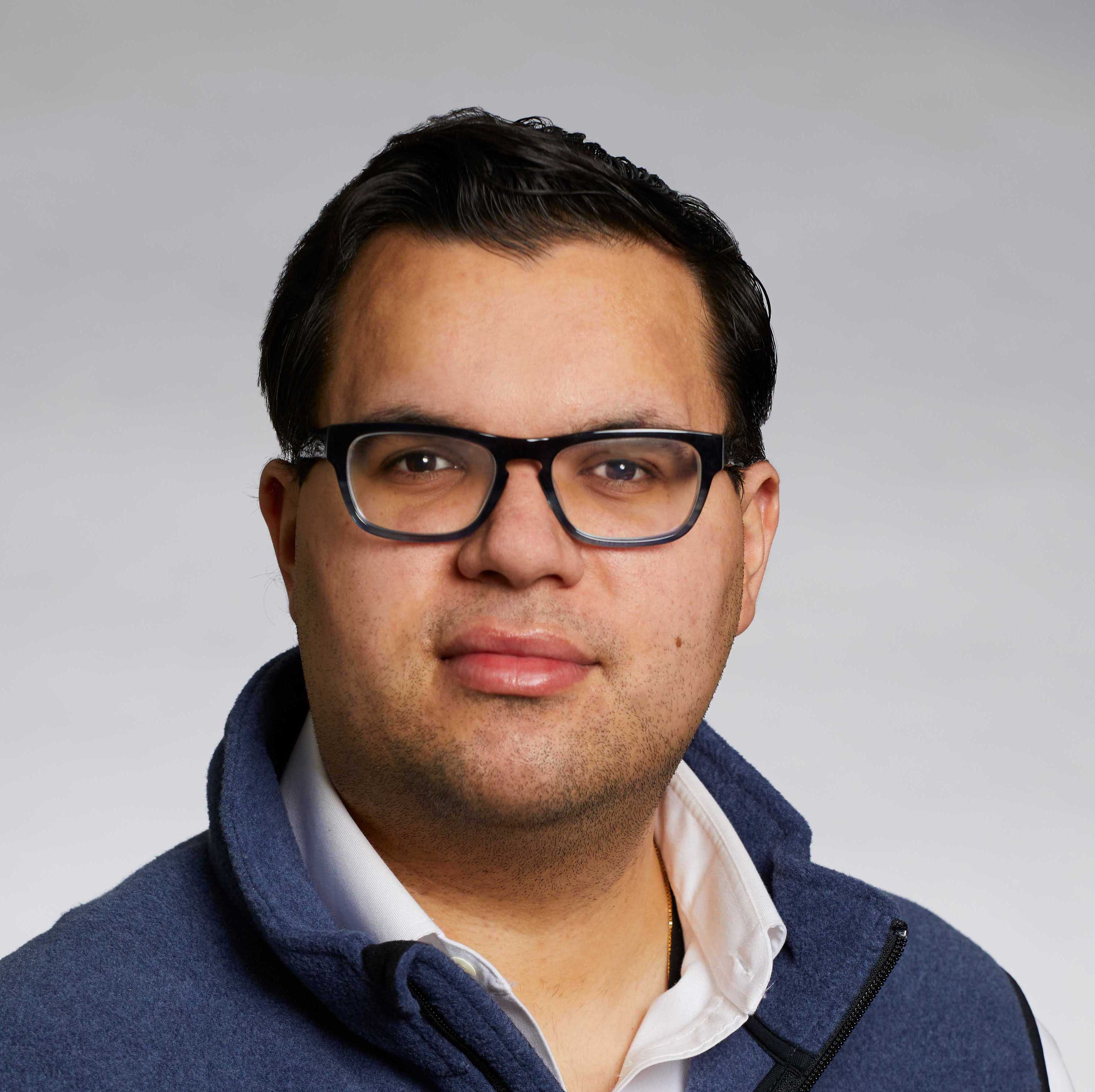Christopher Khan
